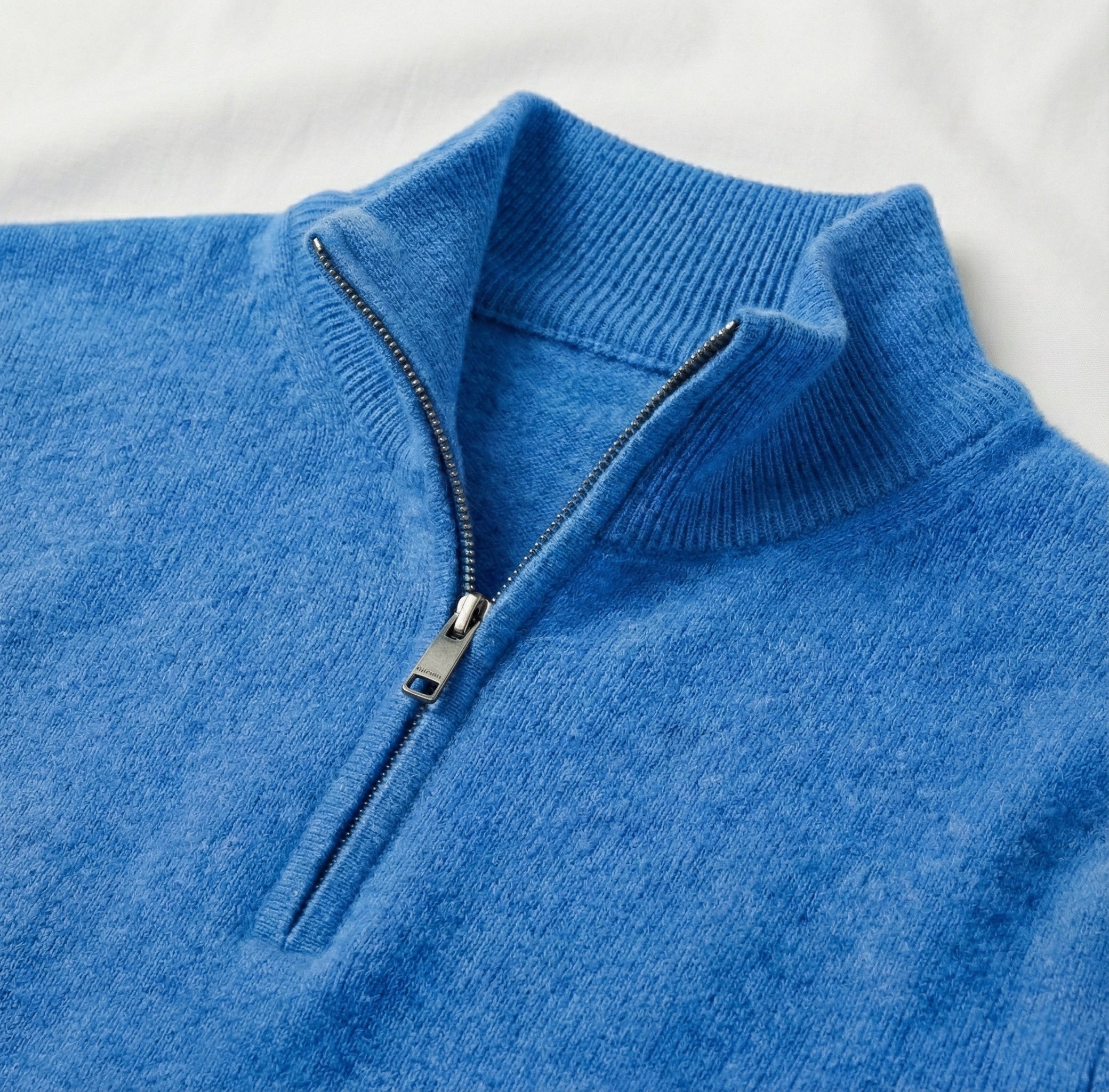 Björn Quarter Zip - Minimalista y cómodo