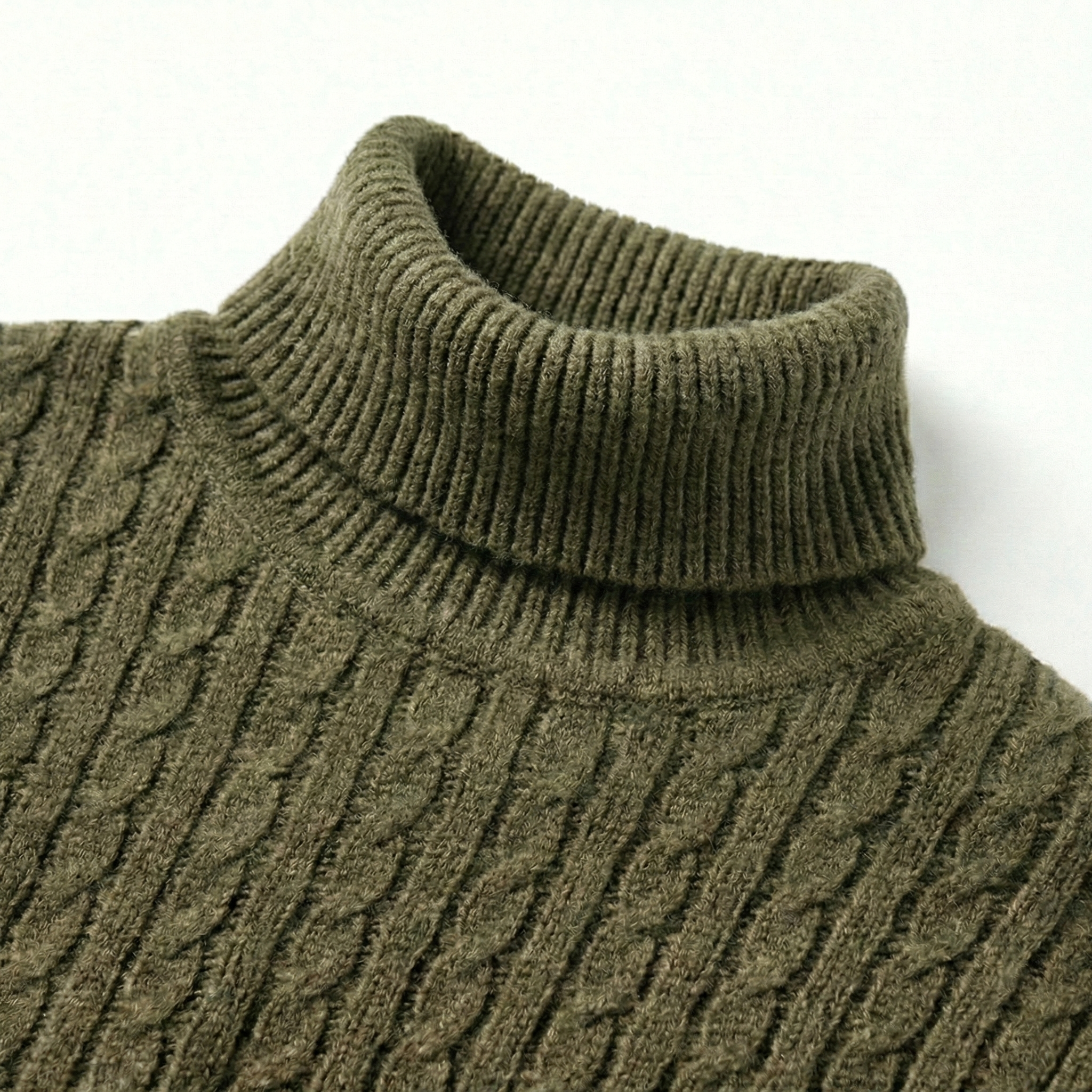 Suéter de cuello alto Nordrik Magnus: ajuste y comodidad