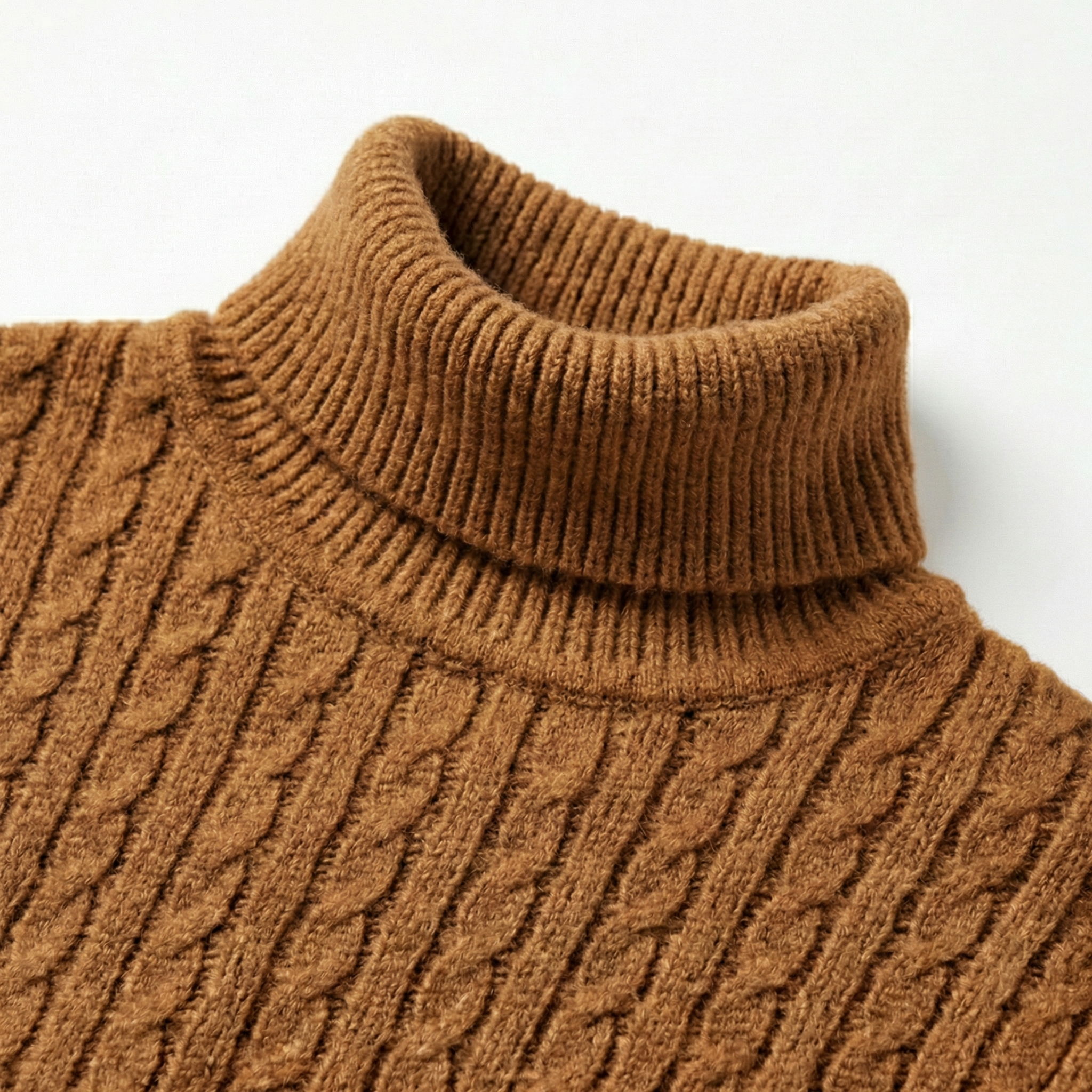 Suéter de cuello alto Nordrik Magnus: ajuste y comodidad